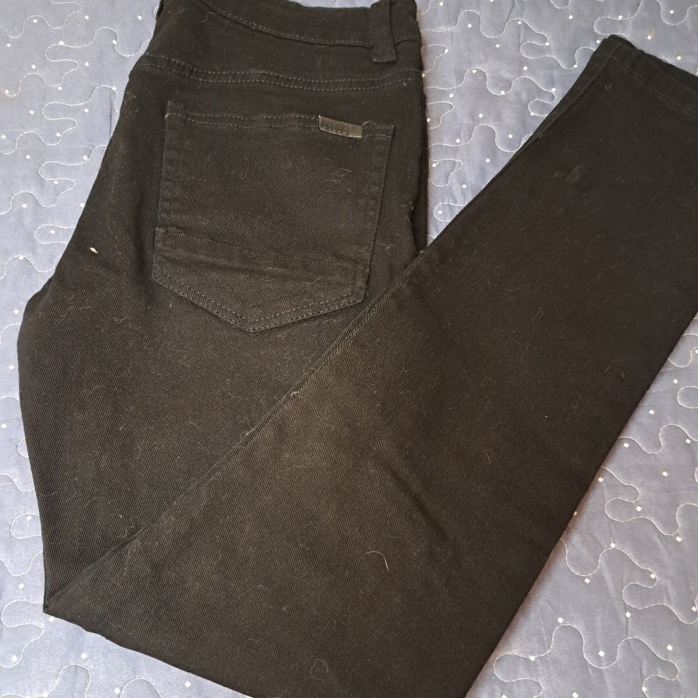 Platform black distressed pants size 32 waist